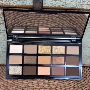 Laura Geller Eyeshadow Palette with Gold and Brown Shades